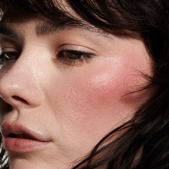 Blush L�quido Plummy Bare Strobe Dewy